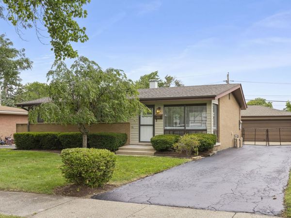 248 E Wrightwood Avenue , Addison, IL 60101