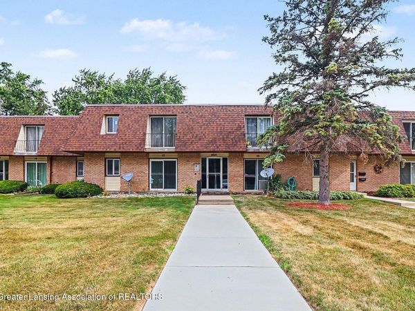 4641 Gull Road, Lansing, MI 48917