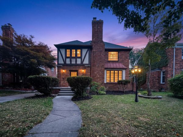 16814 Edinborough Road, Detroit, MI 48219