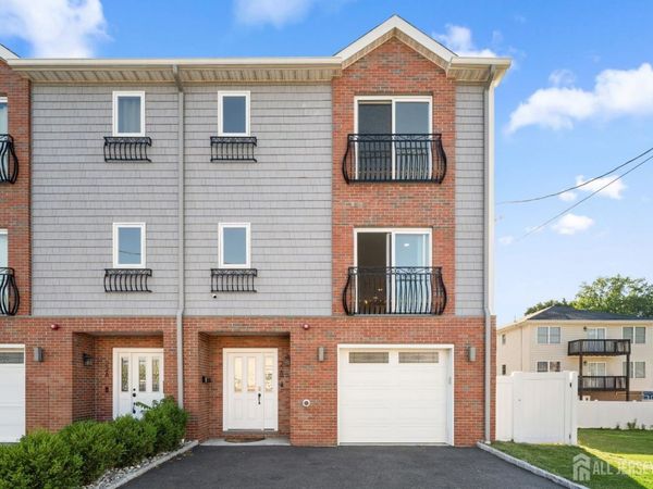 22 Arcadia Place , Vauxhall, NJ 07088