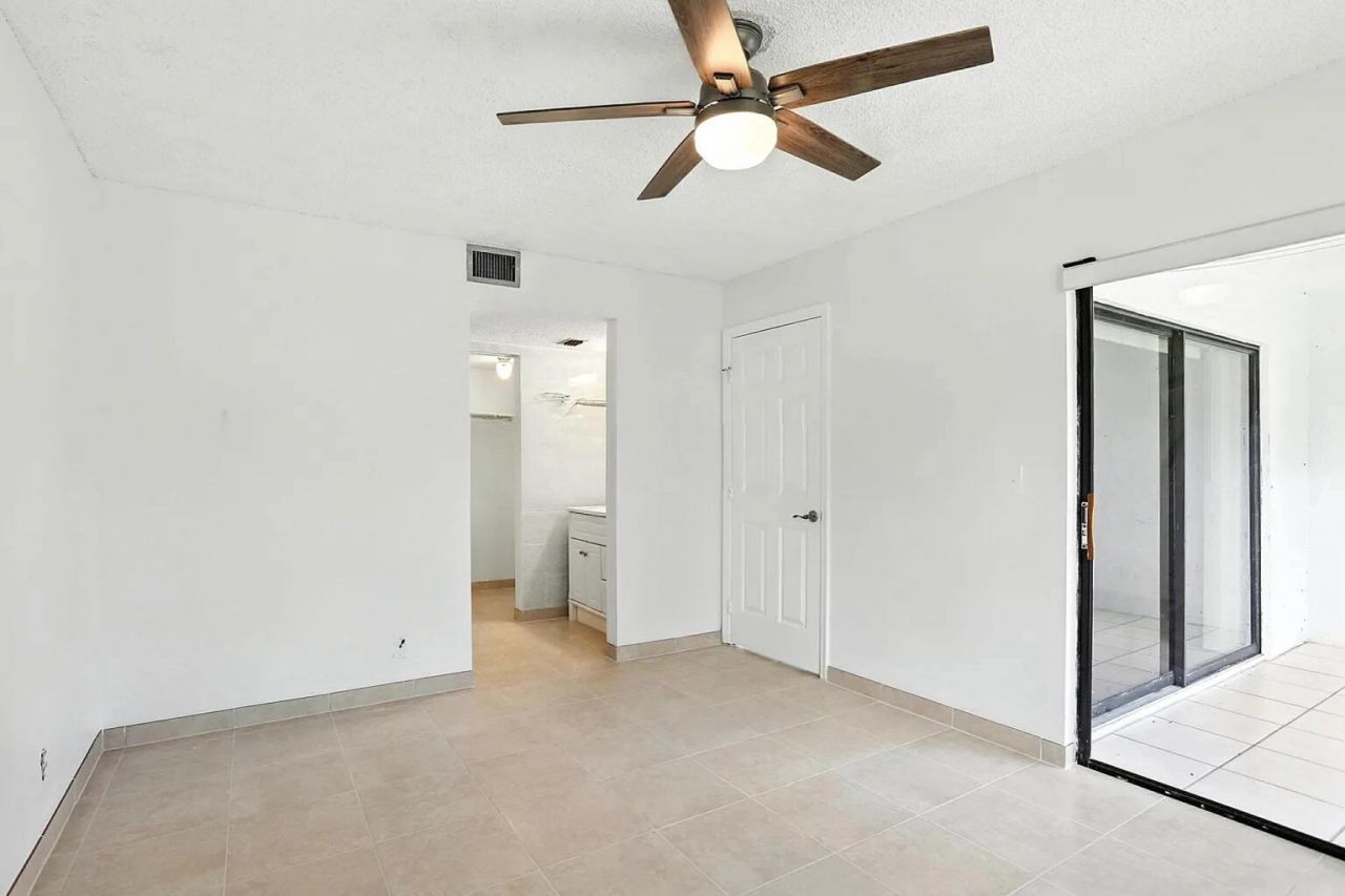 3050 Norwood Place, Unit N112, Boca Raton, FL 33431 Photo