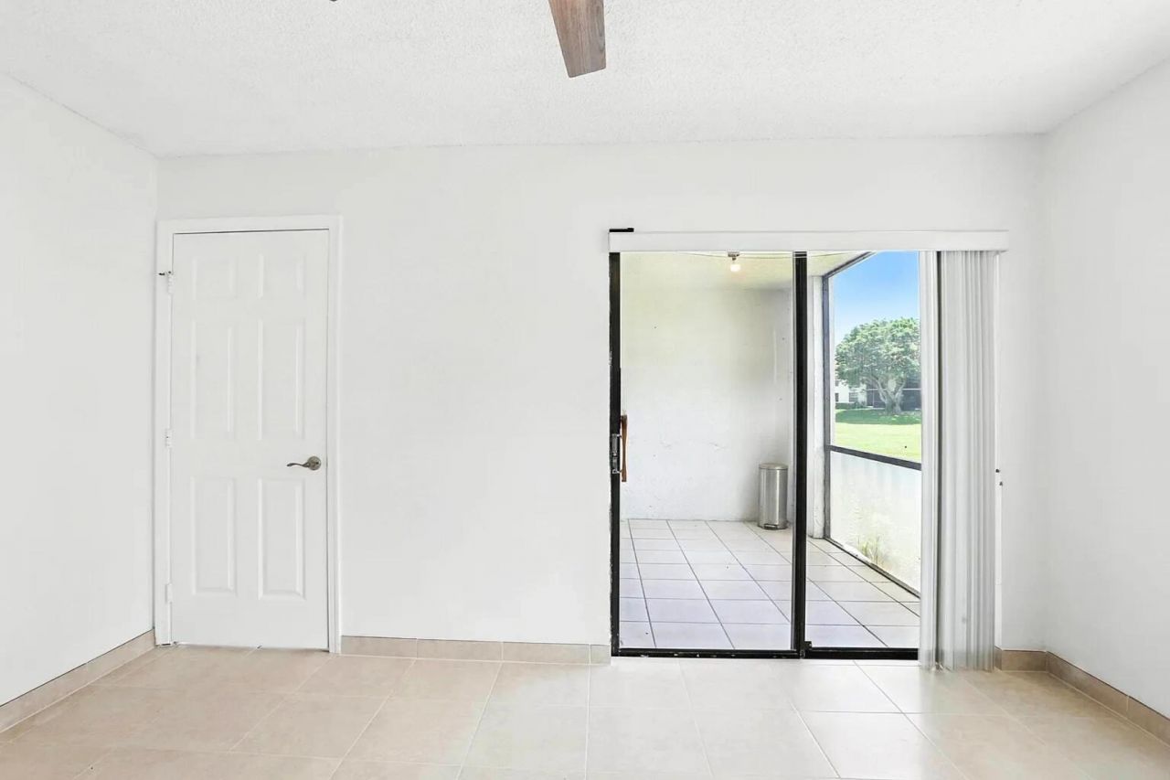 3050 Norwood Place, Unit N112, Boca Raton, FL 33431 Photo