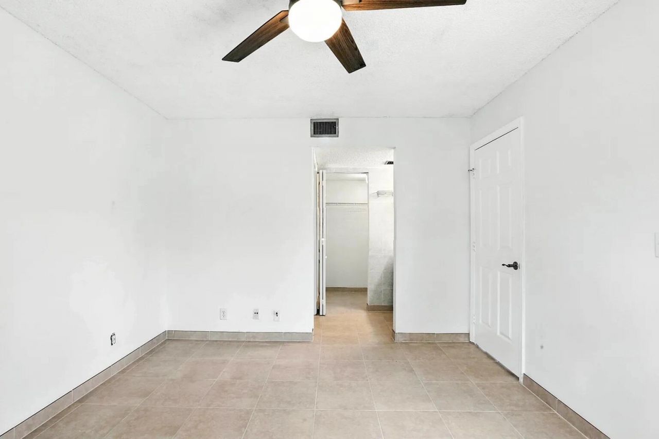 3050 Norwood Place, Unit N112, Boca Raton, FL 33431 Photo