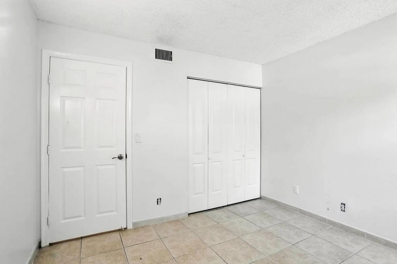 3050 Norwood Place, Unit N112, Boca Raton, FL 33431 Photo