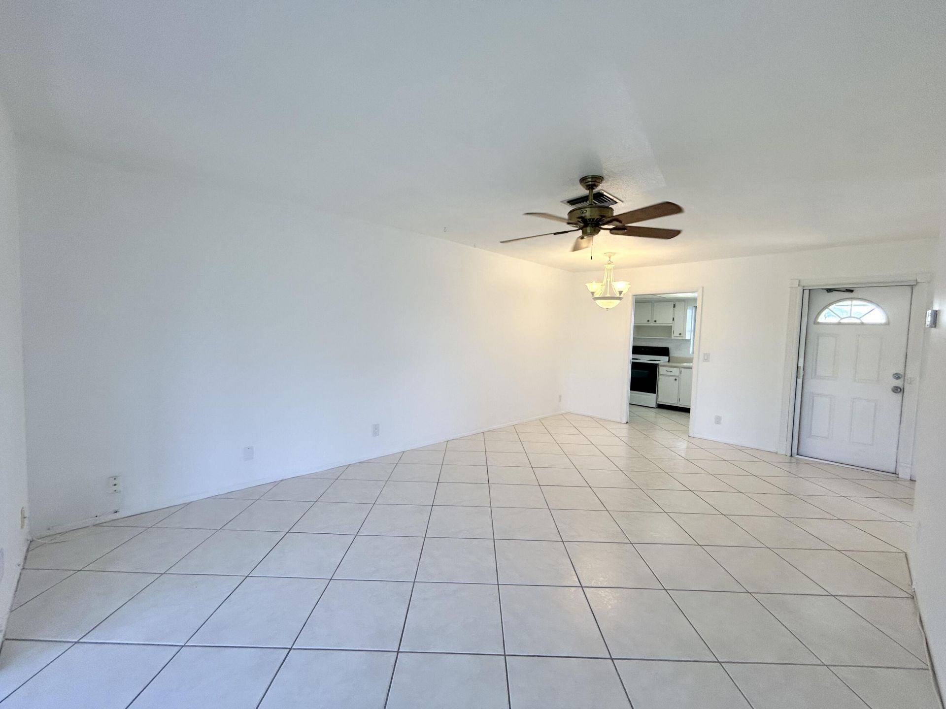 2885 Crosley Drive E, Unit A, West Palm Beach, FL 33415 Photo