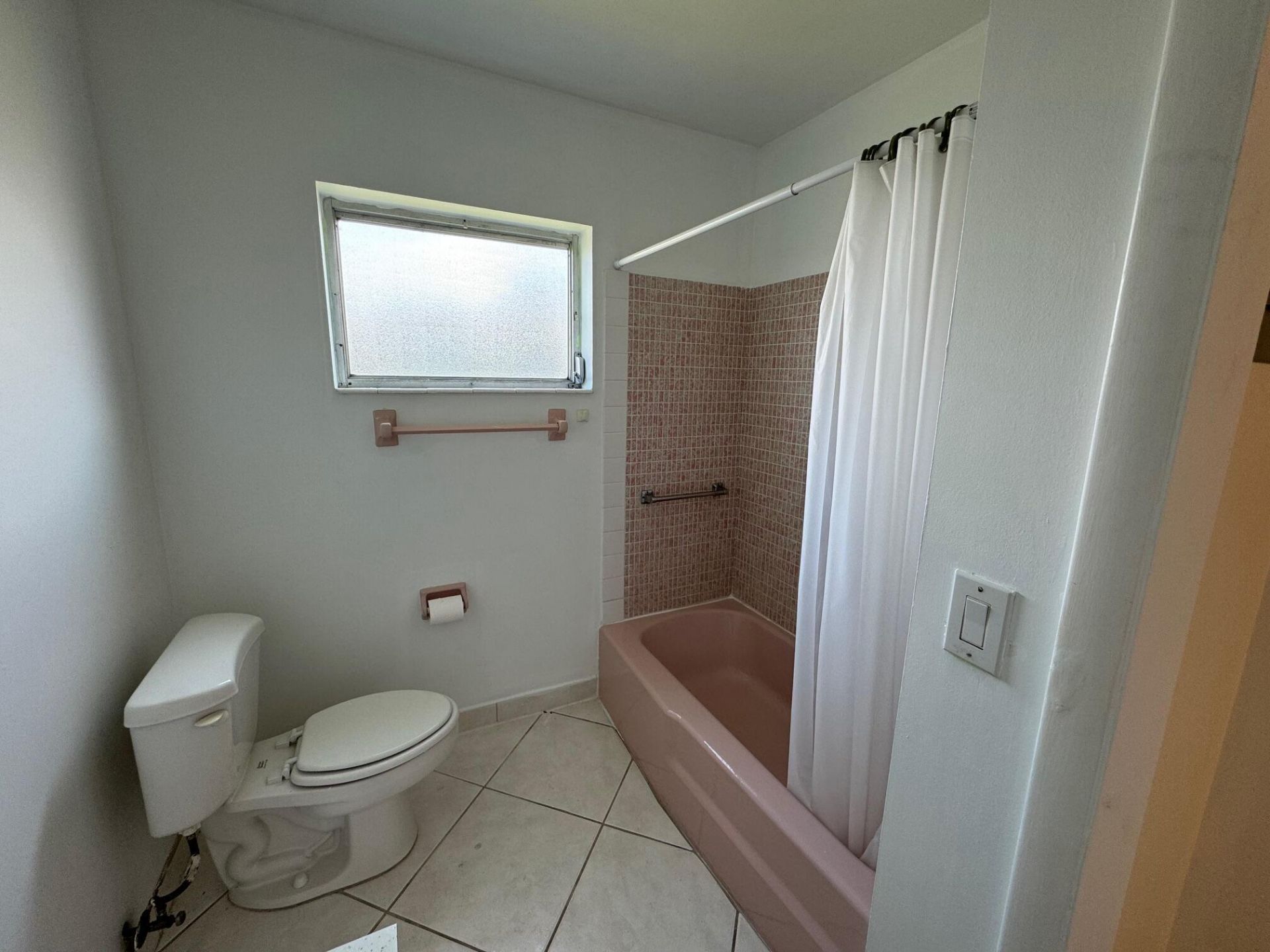 2885 Crosley Drive E, Unit A, West Palm Beach, FL 33415 Photo
