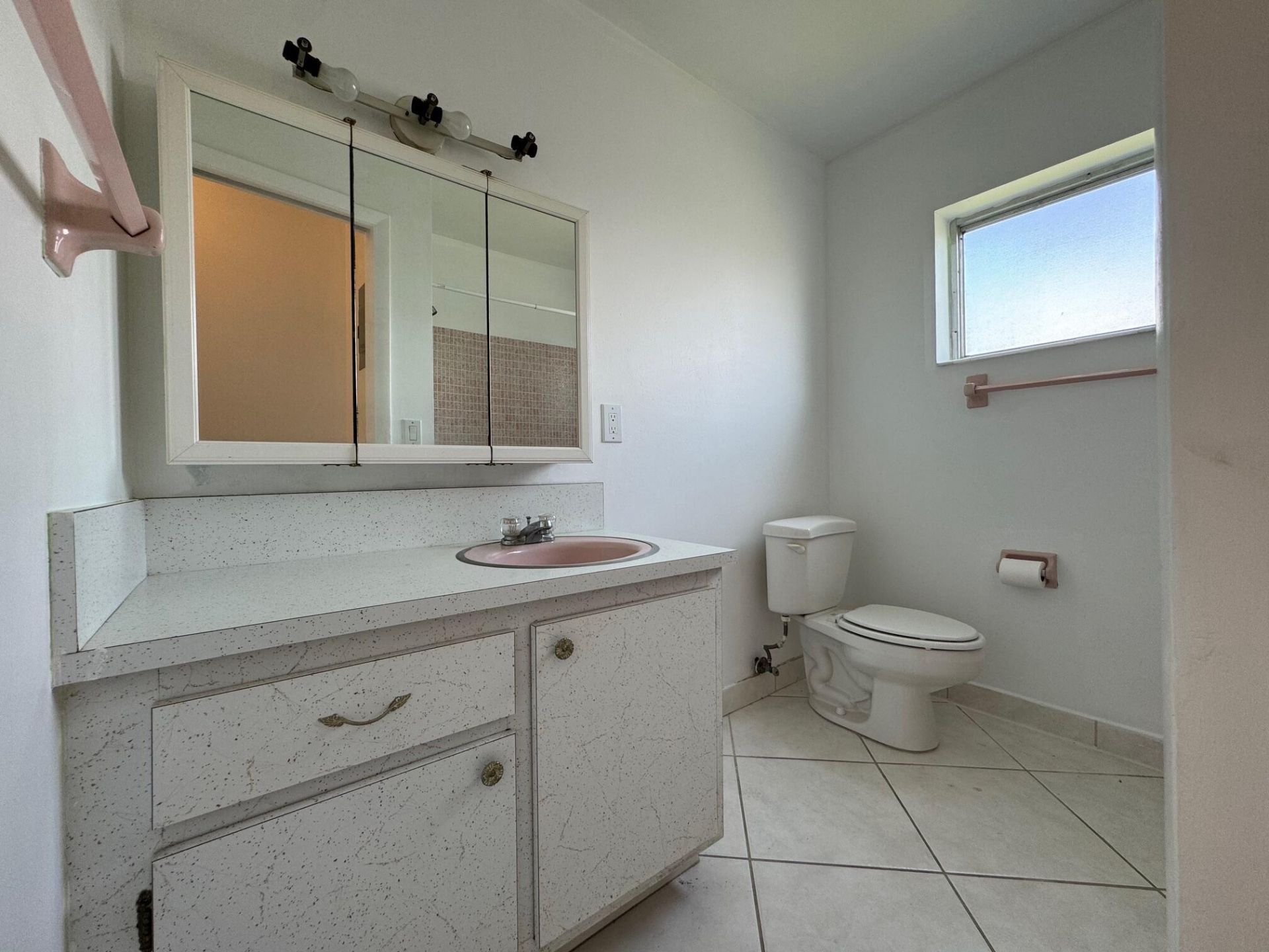 2885 Crosley Drive E, Unit A, West Palm Beach, FL 33415 Photo