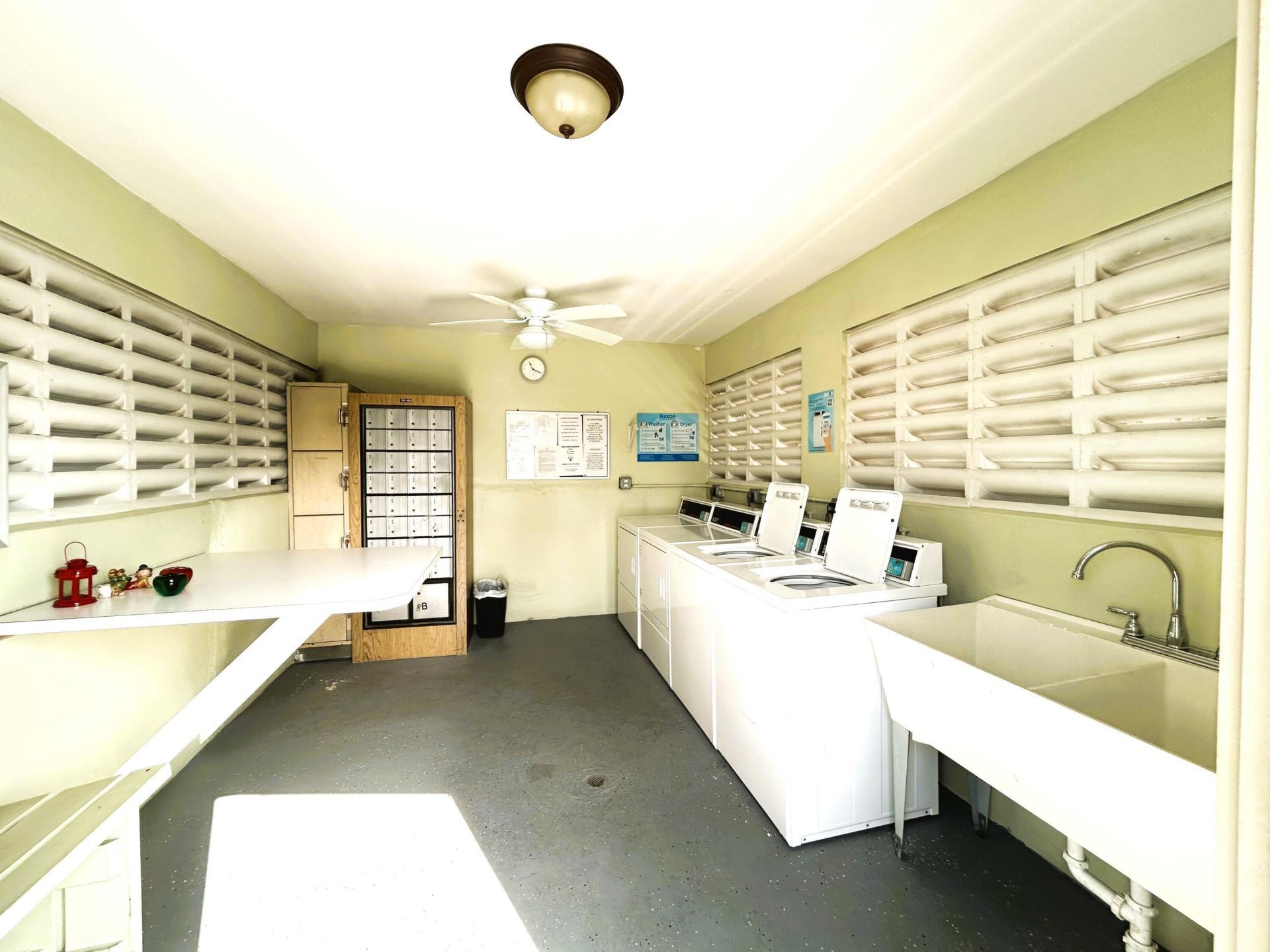 2885 Crosley Drive E, Unit A, West Palm Beach, FL 33415 Photo