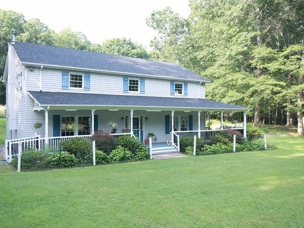 205 Elizabeth Kay Lane, LEWISBURG, WV 24901
