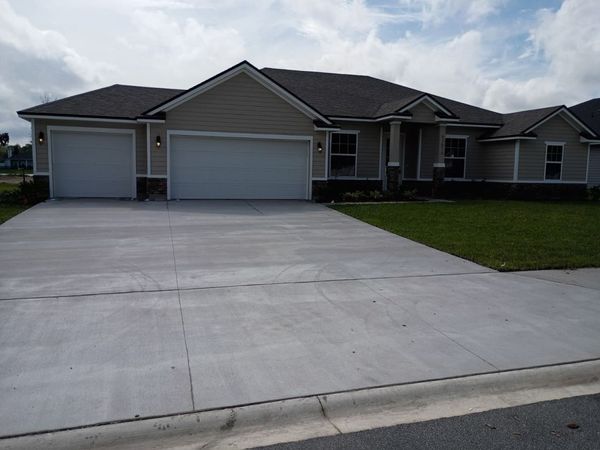 97014 MCGIRTS CREEK Loop, Yulee, FL 32097