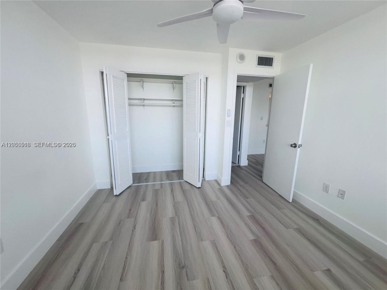 1200 NE Miami Gardens Dr , Unit 501W, Miami, FL 33179 Photo
