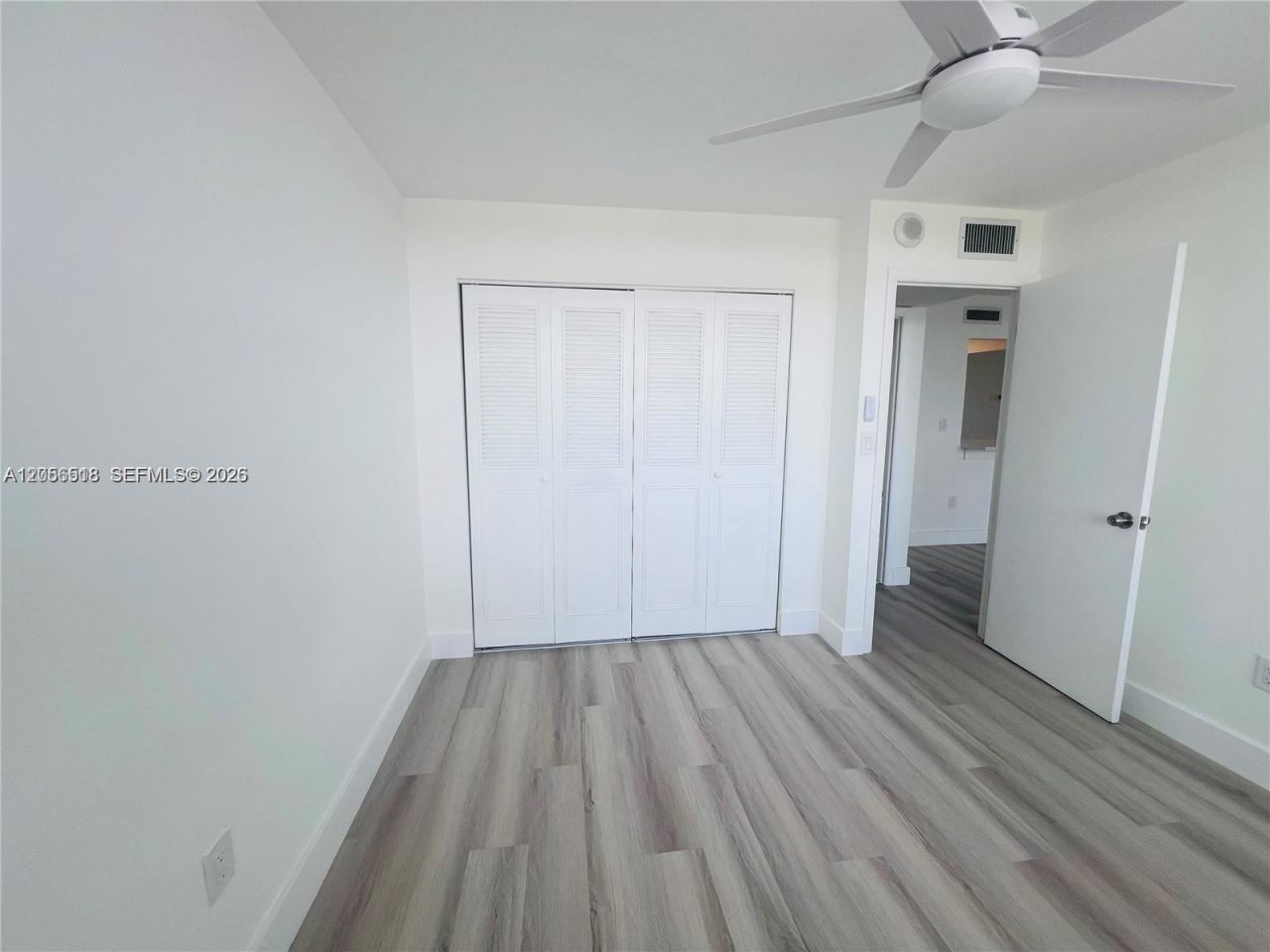 1200 NE Miami Gardens Dr , Unit 501W, Miami, FL 33179 Photo