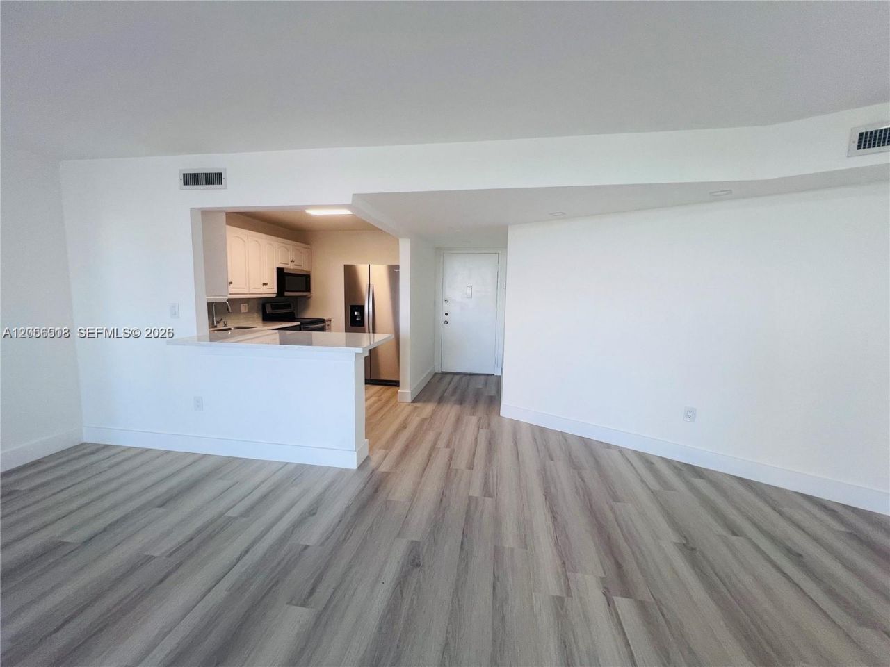 1200 NE Miami Gardens Dr , Unit 501W, Miami, FL 33179 Photo