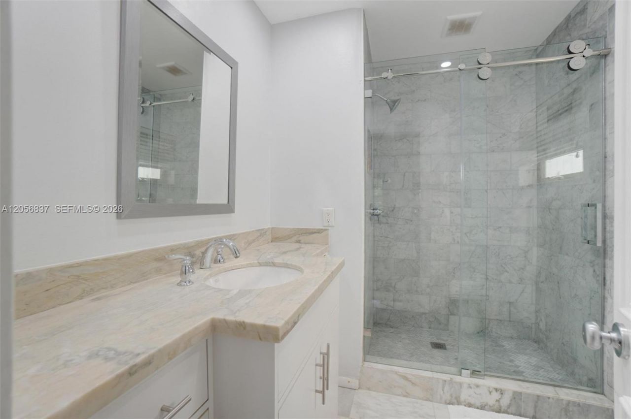 412 Gerona Ave , Coral Gables, FL 33146 Photo