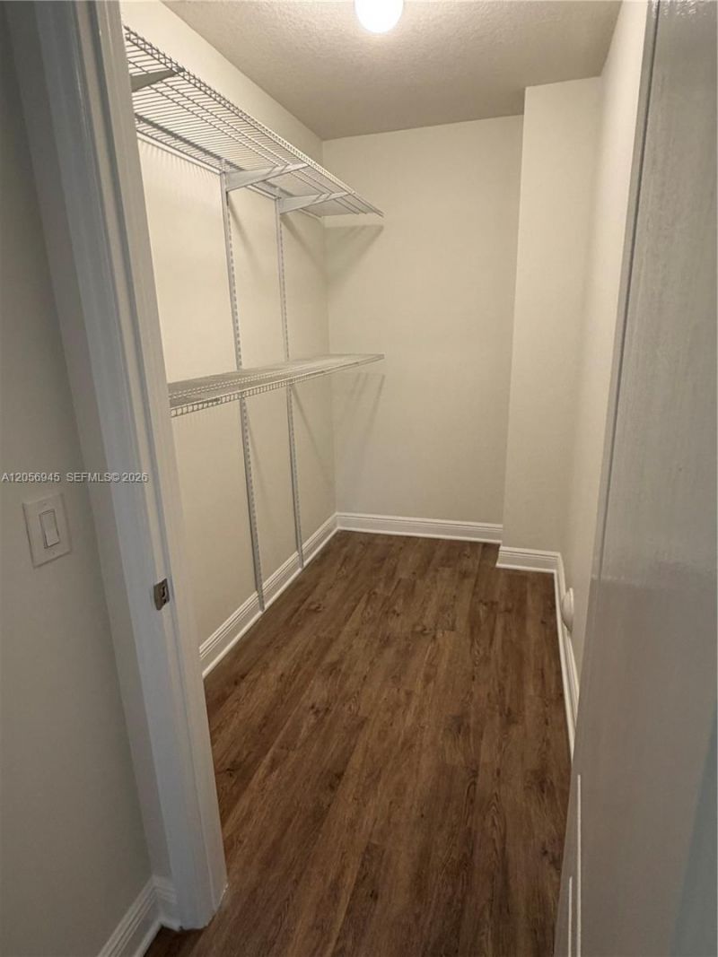 652 NE 63rd St, Unit 404, Miami, FL 33138 Photo