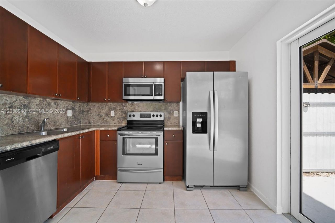 13529 SW 262nd St , Homestead, FL 33032 Photo