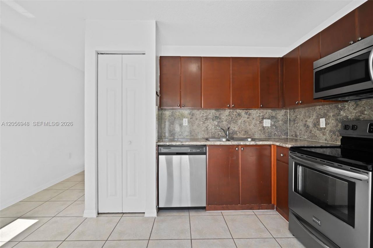 13529 SW 262nd St , Homestead, FL 33032 Photo