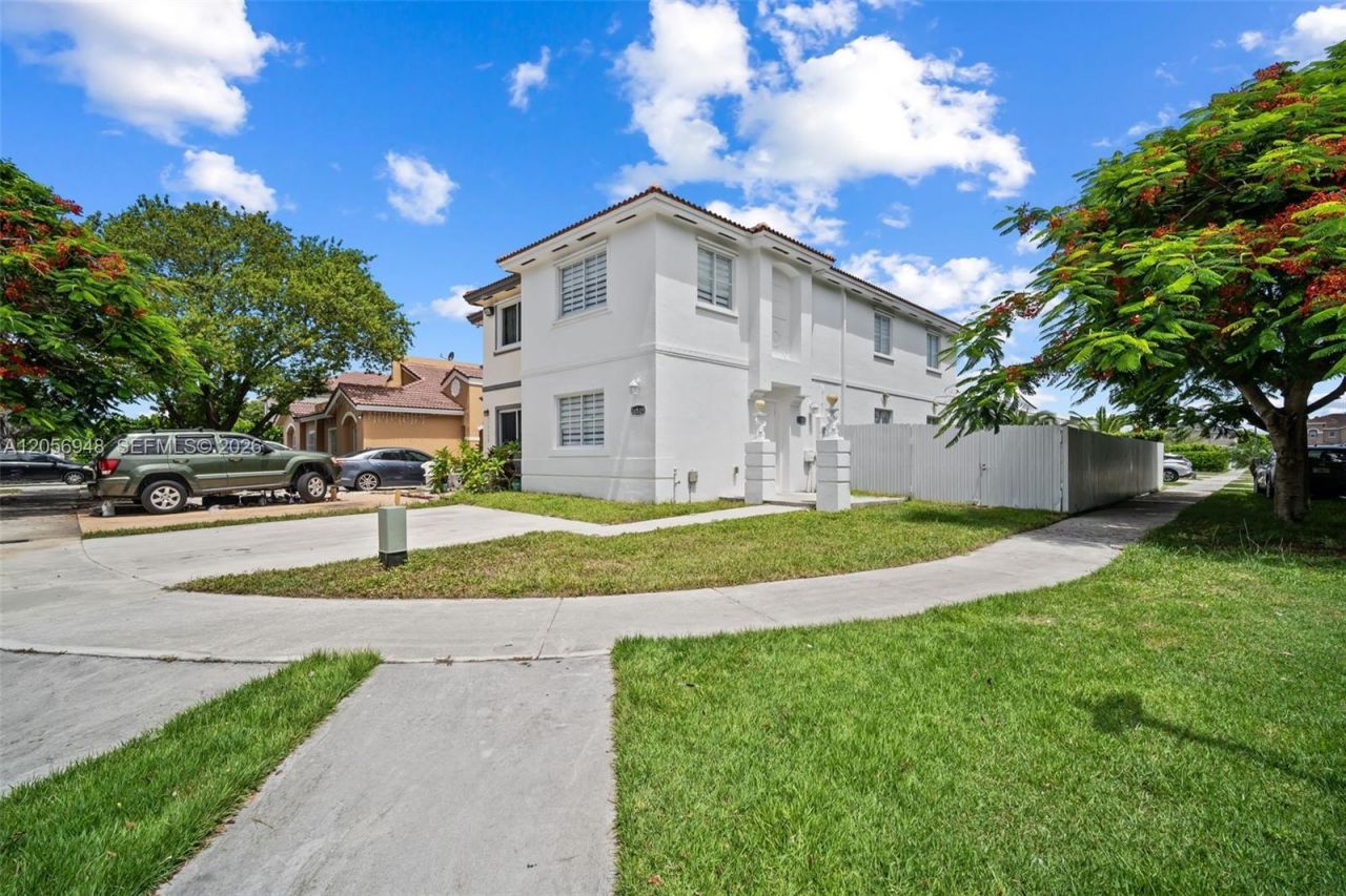 13529 SW 262nd St , Homestead, FL 33032 Photo