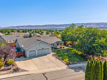 1347 Whooping Crane Drive, Sparks, NV 89441 Photo