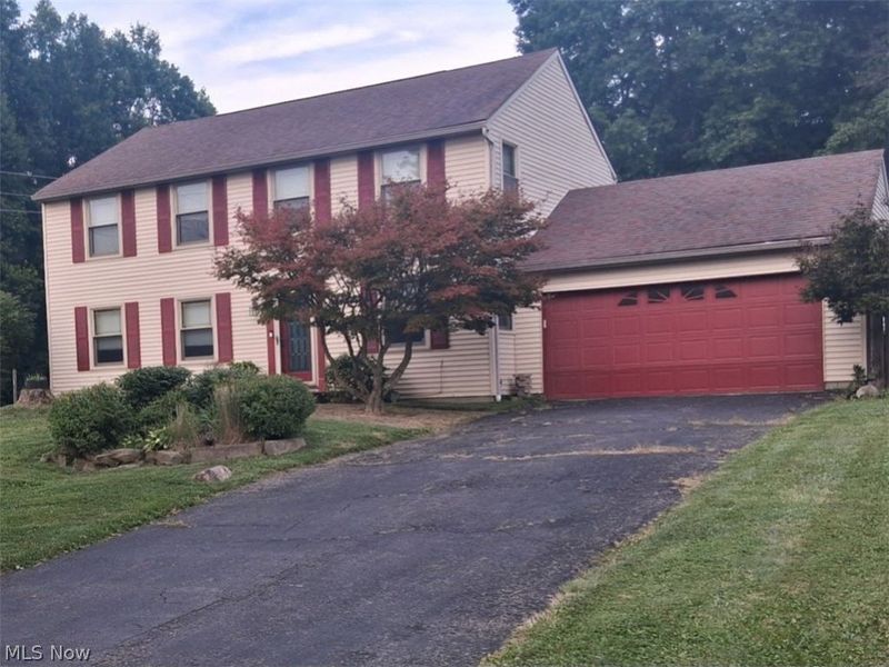 2691 Elizabeth Drive, Lordstown, OH 44481 Photo 1