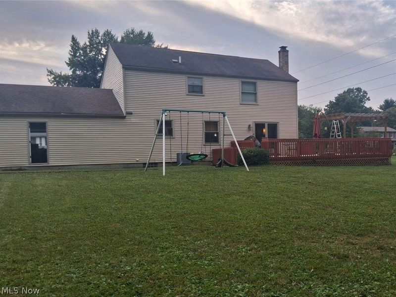 2691 Elizabeth Drive, Lordstown, OH 44481 Photo 3
