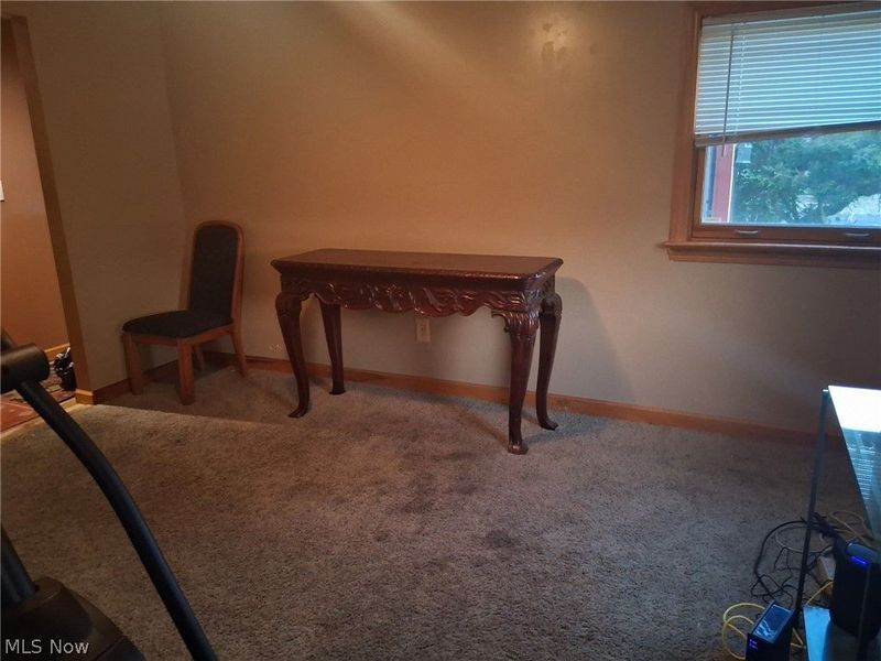 2691 Elizabeth Drive, Lordstown, OH 44481 Photo 9