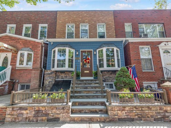 71-27 68th Street , Glendale, NY 11385