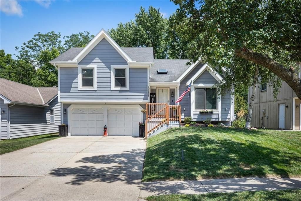 11215 N Donnelly Avenue, Kansas City, MO 64157 Main Photo