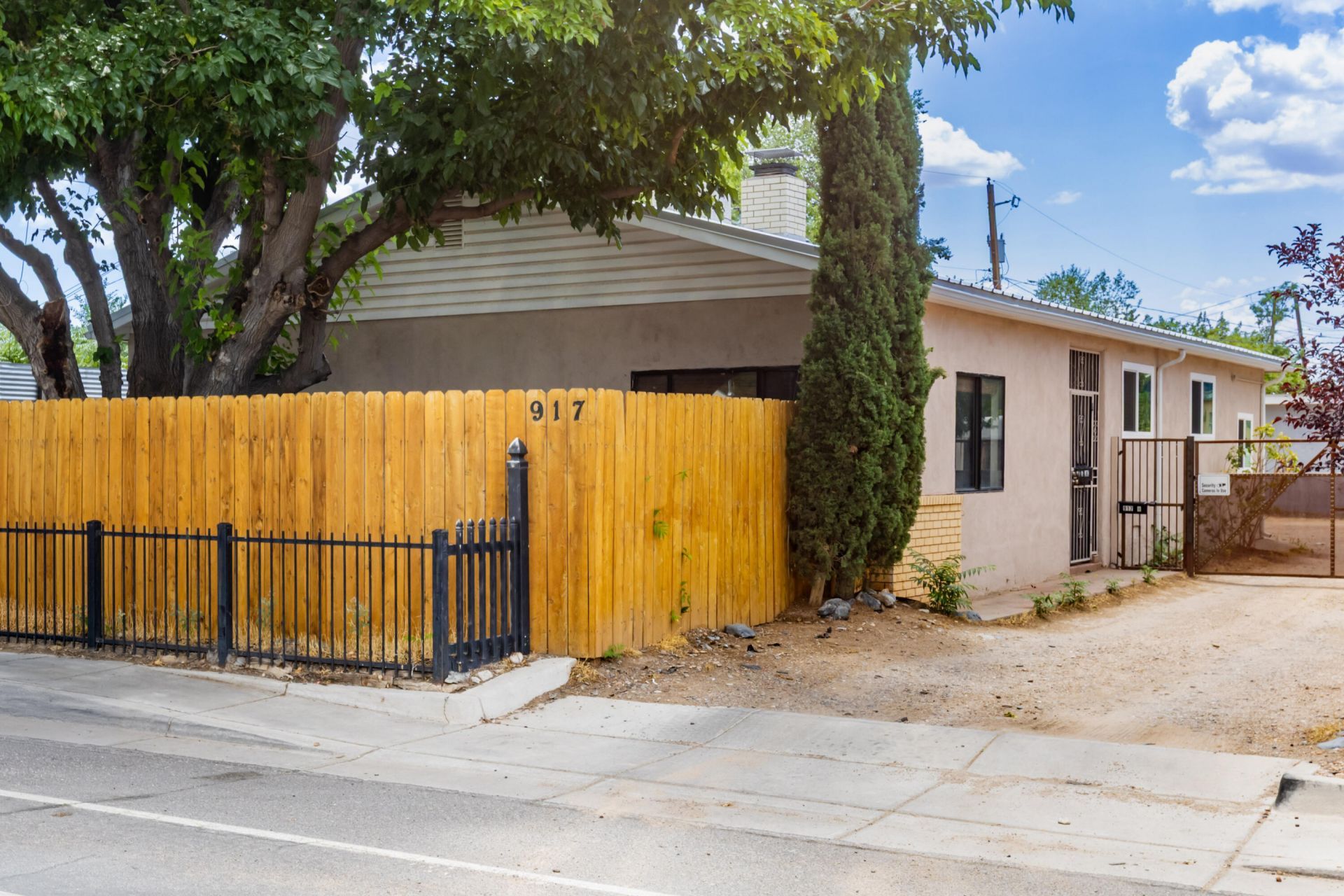 917 8th Street Sw, Albuquerque, NM 87102 Main Photo
