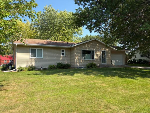 2201 23rd Street SW, Willmar, MN 56201
