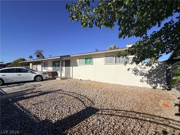 848 N 18th Street, Las Vegas, NV 89101