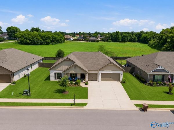25069 Addlestone Drive, Athens, AL 35613