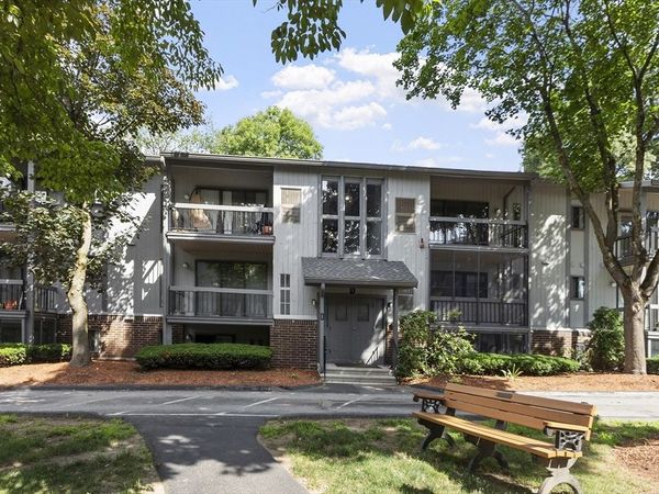 1461 Pawtucket Blvd, Unit D-4, Lowell, MA 01854