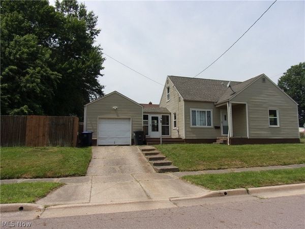 1486 Hammel Street , Akron, OH 44306