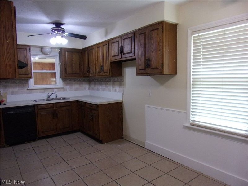 1486 Hammel Street, Akron, OH 44306 Photo 5