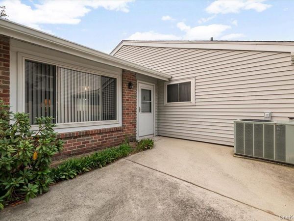 221 Springmeadow Drive , Unit J, Holbrook, NY 11741
