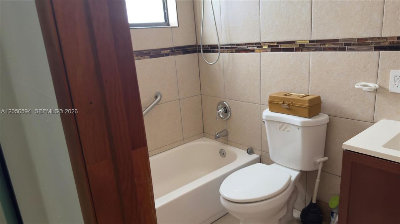 760 W 23rd St , Hialeah, FL 33010 Photo