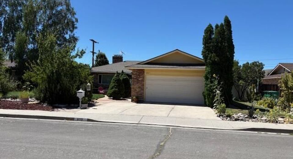605 Ivy Street, Carson City, NV 89703 Photo