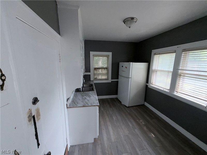 16902 Endora Road, Cleveland, OH 44112 Photo 2