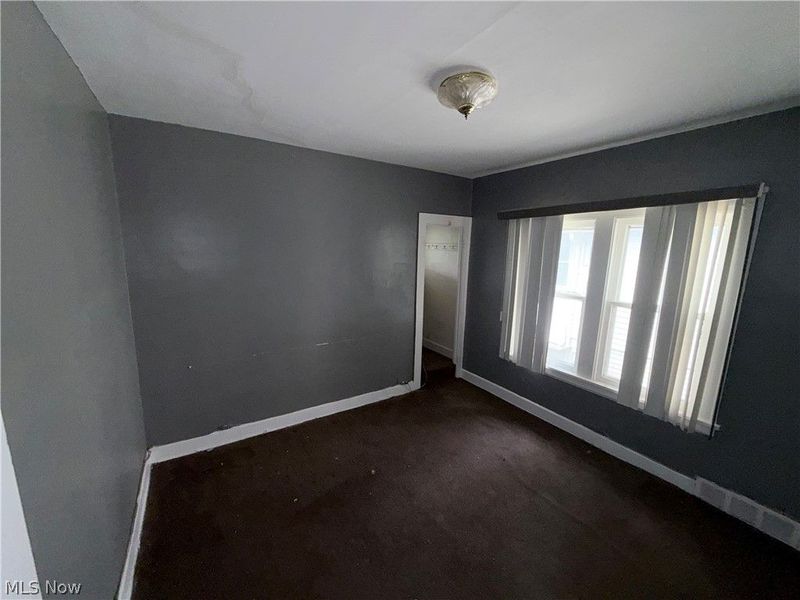 16902 Endora Road, Cleveland, OH 44112 Photo 3