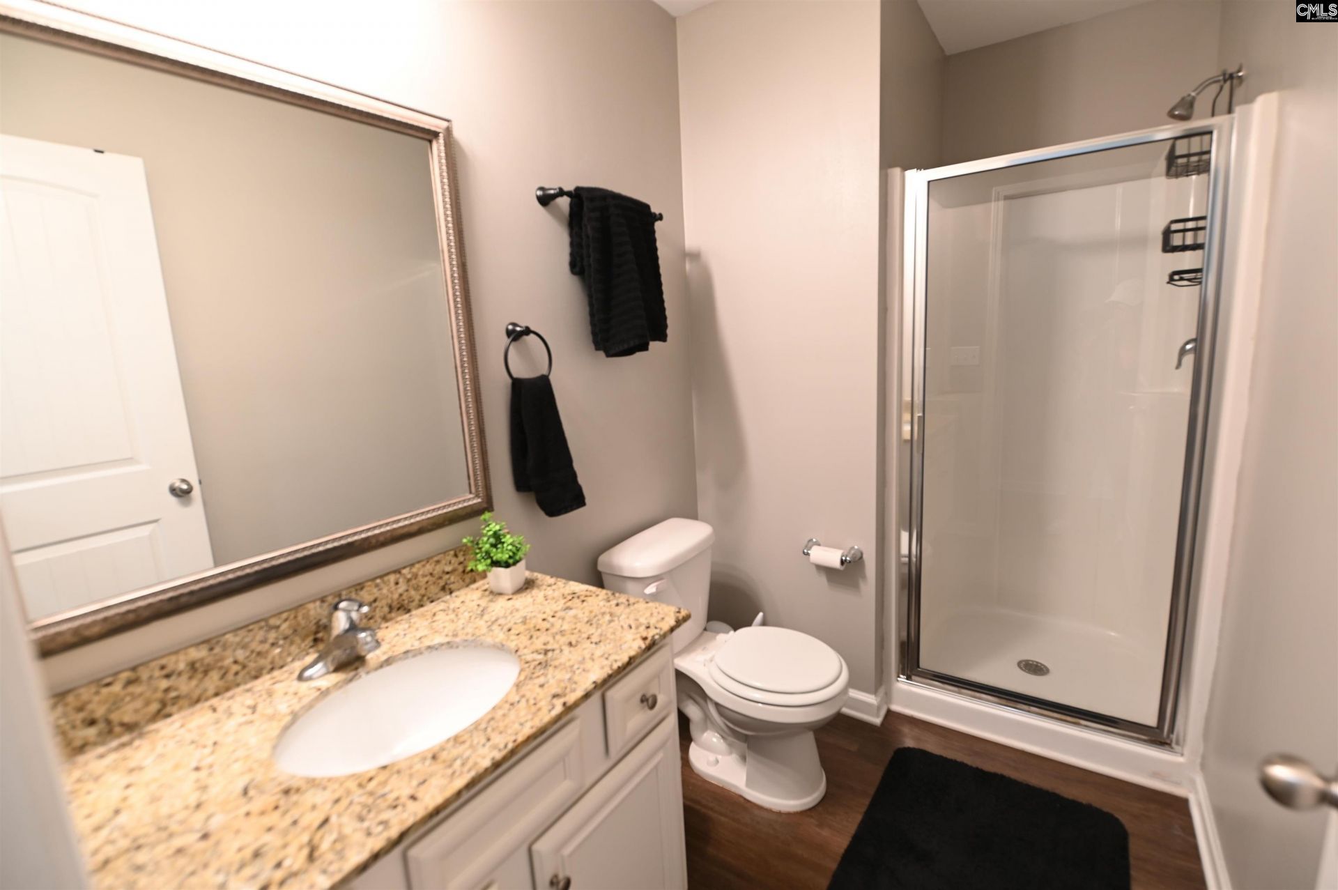 422 Glen Arven Court  Photo 17