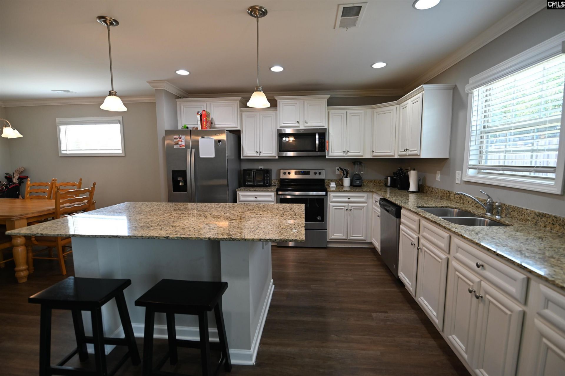 422 Glen Arven Court  Photo 4