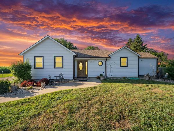 48246 264th St, Brandon, SD 57005
