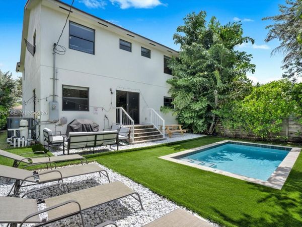 808 SW 29th St , Fort Lauderdale, FL 33315