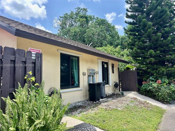151 Essex Rd , Unit 4-30, Hollywood, FL 33024