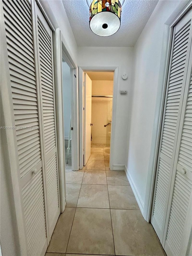 151 Essex Rd , Unit 4-30, Hollywood, FL 33024 Photo