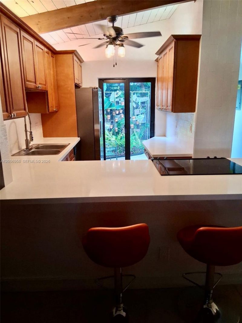 151 Essex Rd , Unit 4-30, Hollywood, FL 33024 Photo