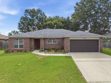 213 Millet Cir Cantonment, FL 32533