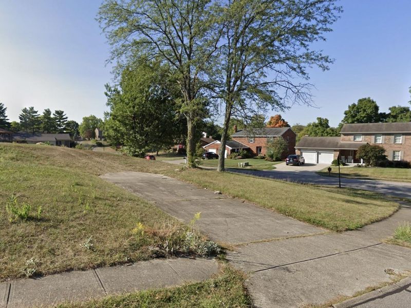 2727 Vera Cruz Drive, Villa Hills, KY 41017 Photo 1