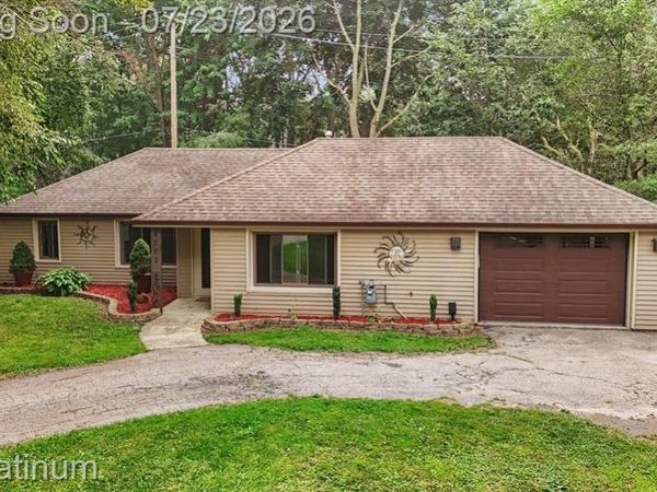 4885 Lakeshore Road, Fort Gratiot Twp, MI 48059